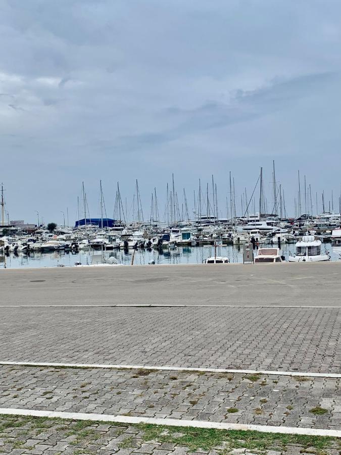 Apartman Ana Zeleni Pojas Bar Luaran gambar